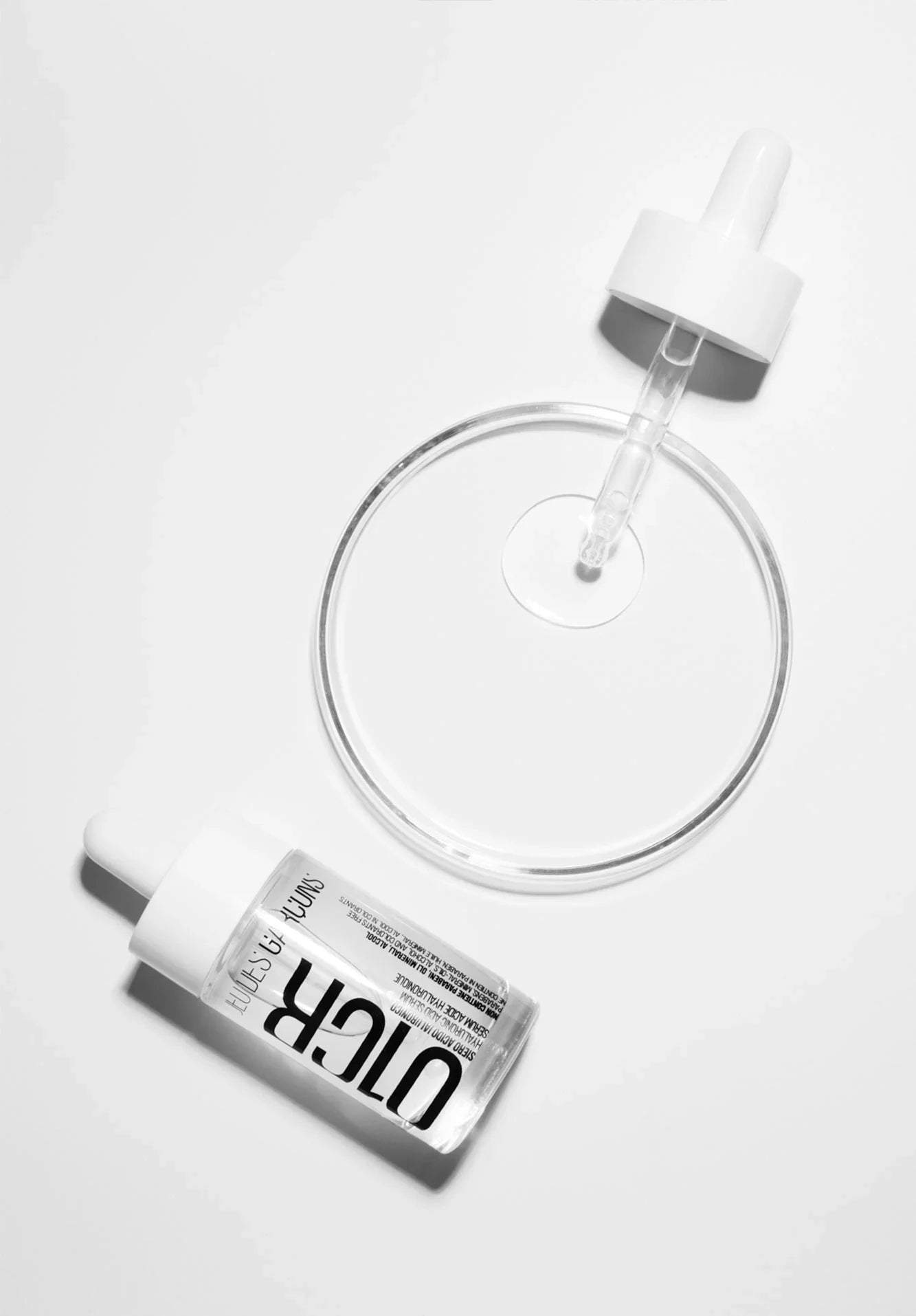 ACIDO IALURONICO: I BENEFICI PER LA PELLE